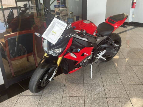 2016 BMW S 1000 R