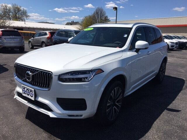 2020 Volvo XC90 T5 Momentum