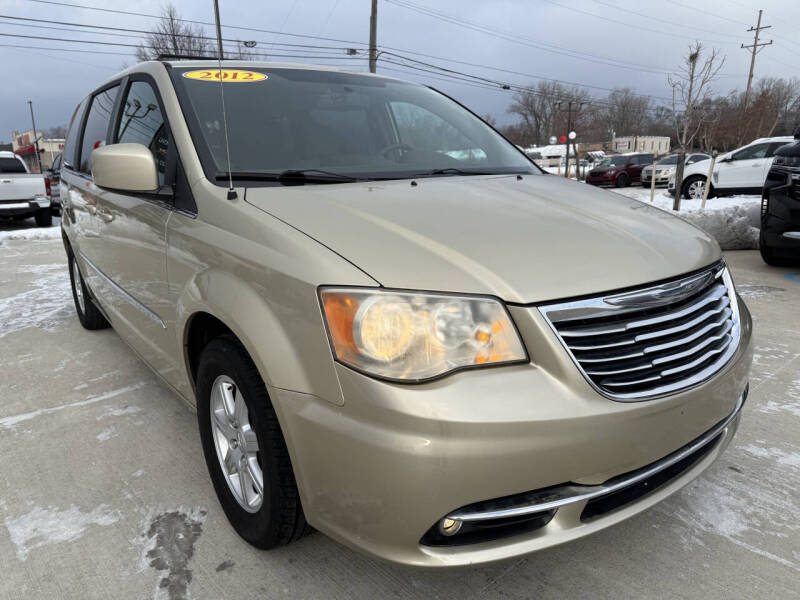 2012 Chrysler Town and Country Touring