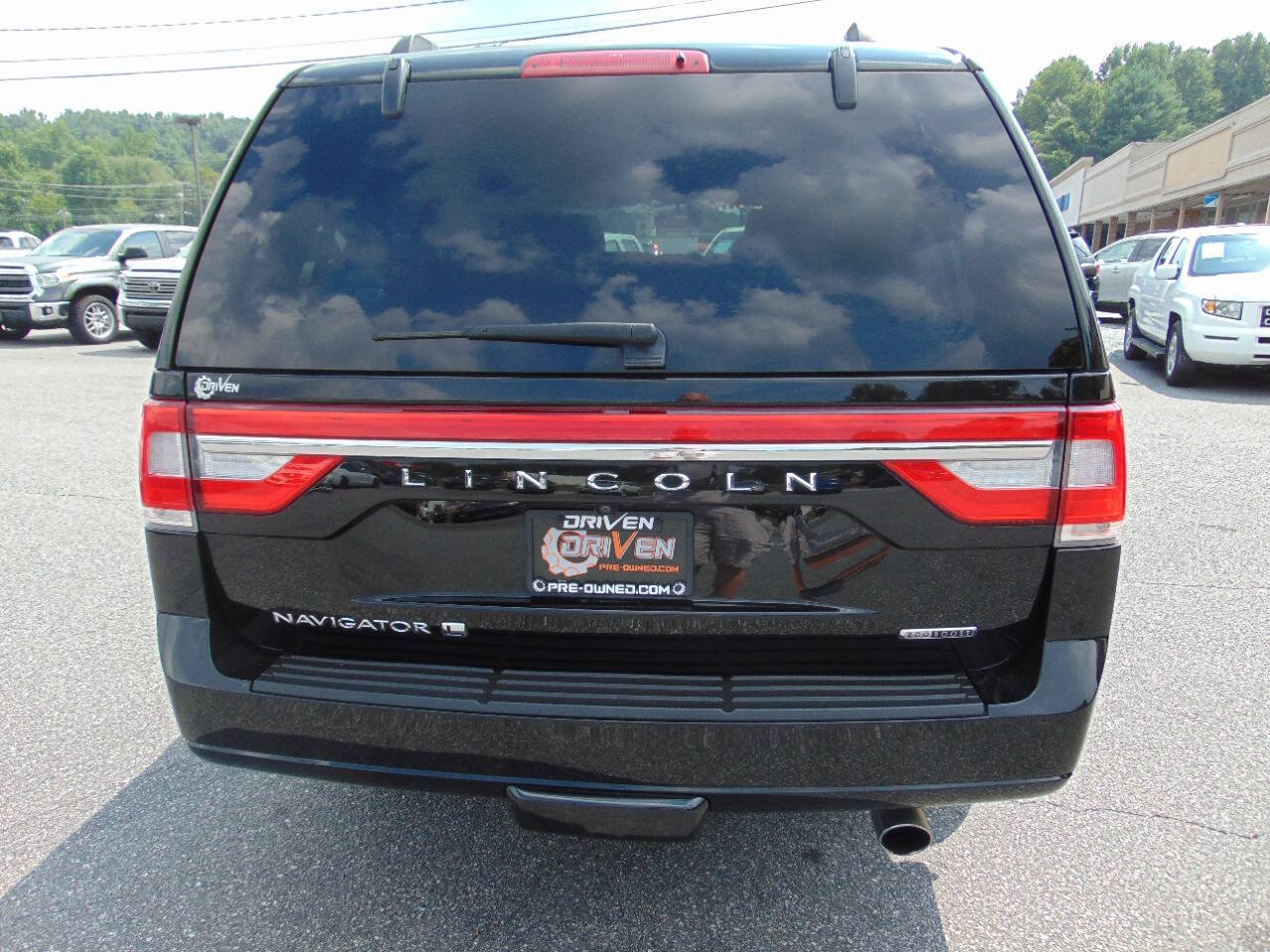 2016 Lincoln Navigator L for sale at Driven Pre-Owned in Lenoir, NC