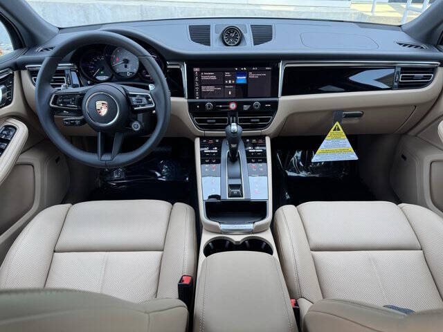 2025 Porsche Macan S