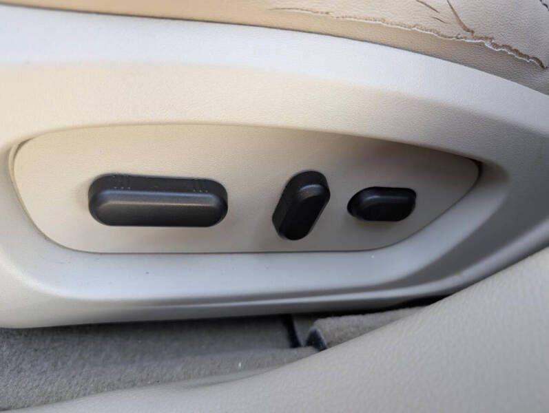 2012 Ford Taurus Limited