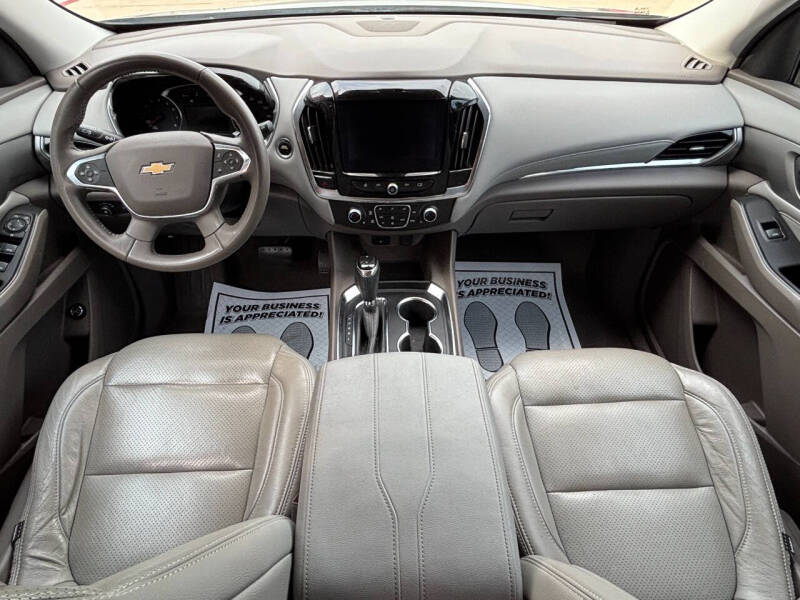 2018 Chevrolet Traverse LT Cloth