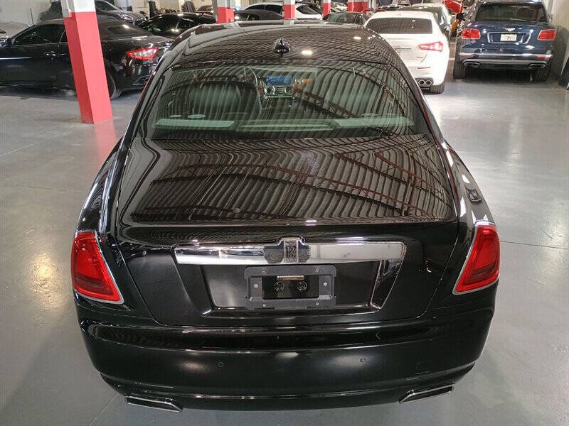 2010 Rolls-Royce Ghost 11
