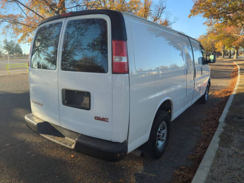2019 GMC Savana 3500