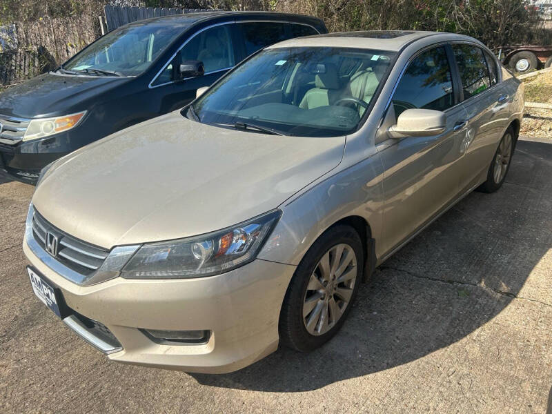 2015 Honda Accord for sale at AM PM VEHICLE PROS in Lufkin TX