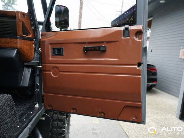 1987 Land Rover Defender