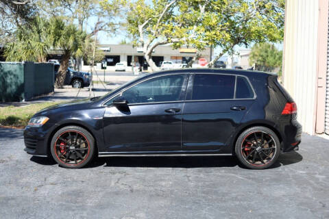 2017 Volkswagen Golf GTI Sport