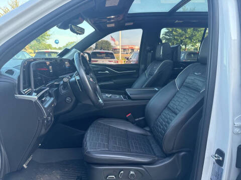 2023 Cadillac Escalade-V