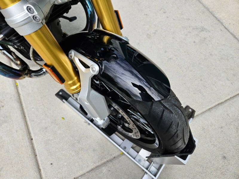 2016 BMW R NineT Base