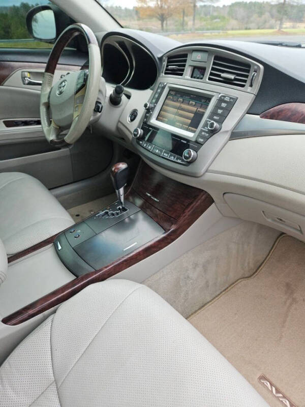 2011 Toyota Avalon