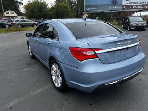 2013 Chrysler 200 Touring