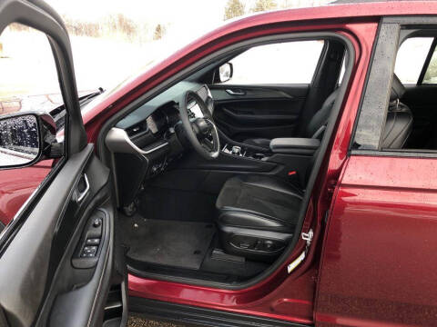 2024 Jeep Grand Cherokee Altitude