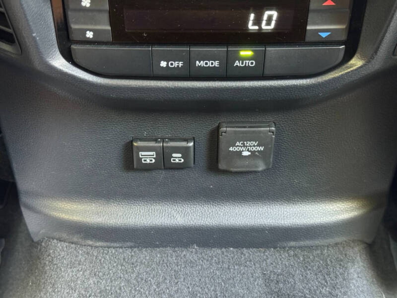 2023 Toyota Sequoia SR5