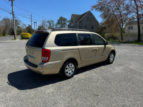 2008 Hyundai Entourage GLS