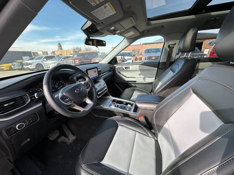2024 Ford Explorer XLT