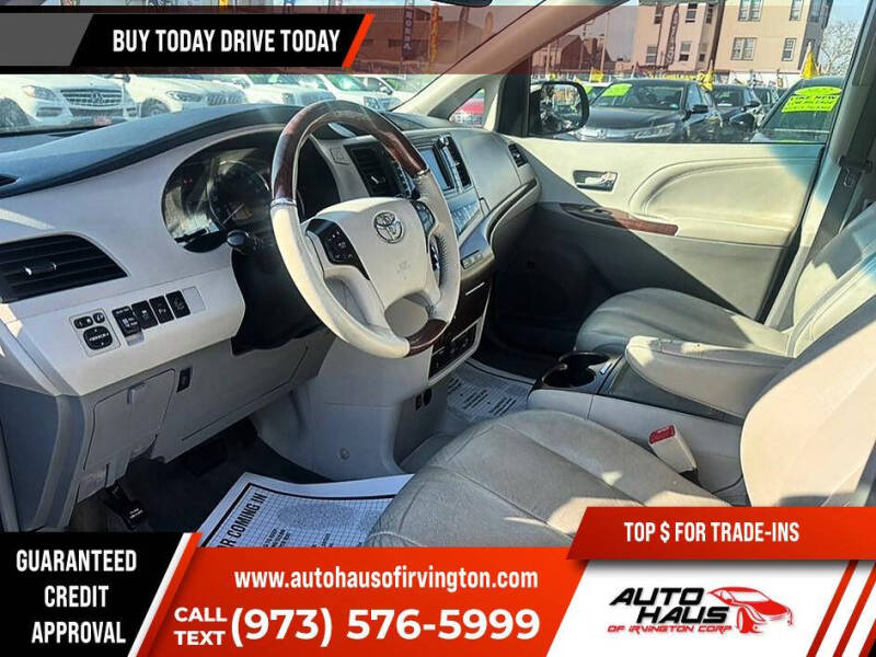 2014 Toyota Sienna