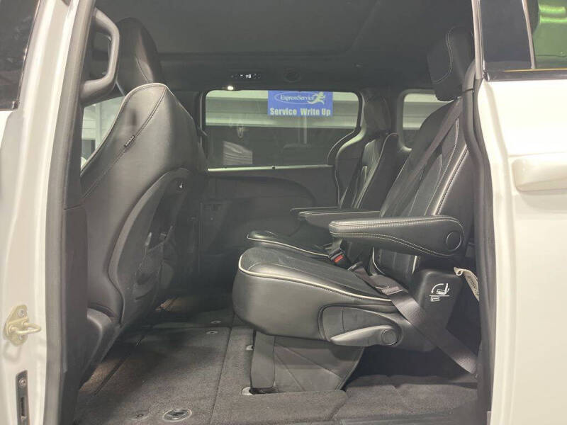 2022 Chrysler Pacifica Limited