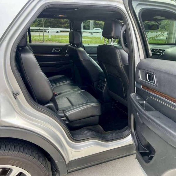 2017 Ford Explorer Limited