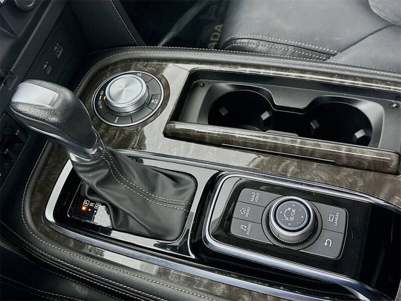 2023 Nissan Armada Platinum