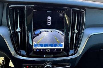 2024 Volvo S60 B5 Core Dark Theme