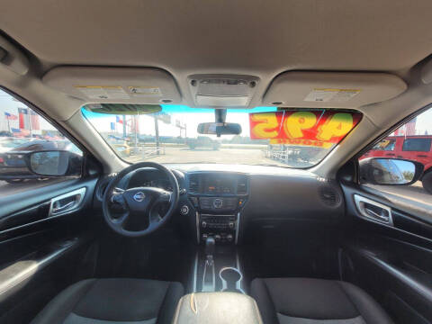 2020 Nissan Pathfinder S