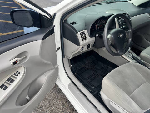 2011 Toyota Corolla LE