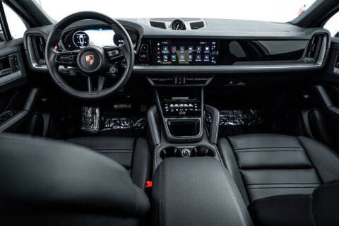 2025 Porsche Cayenne Coupe