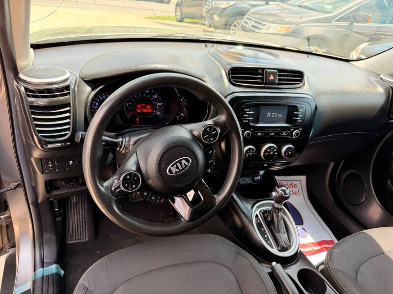 2016 Kia Soul +