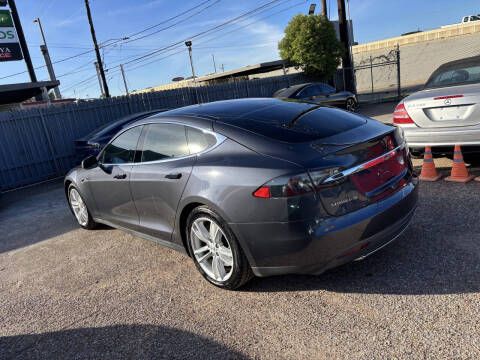 2016 Tesla Model S 85D