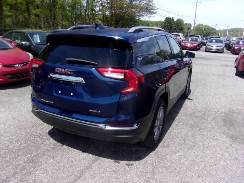 2023 GMC Terrain SLT