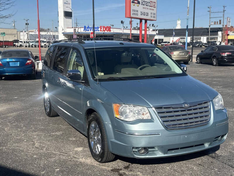 2010 Chrysler Town and Country Limited