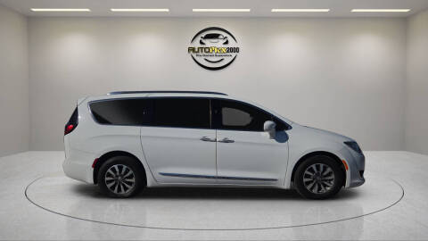 2020 Chrysler Pacifica Touring L Plus