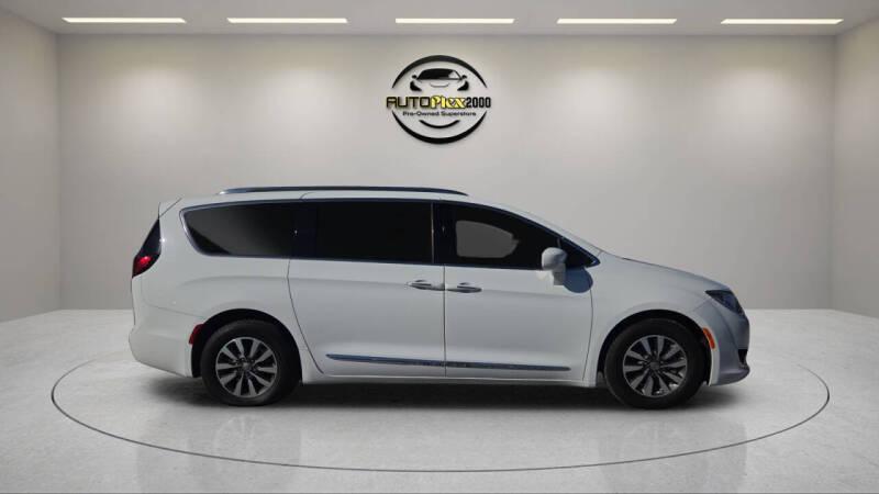 2020 Chrysler Pacifica Touring L Plus