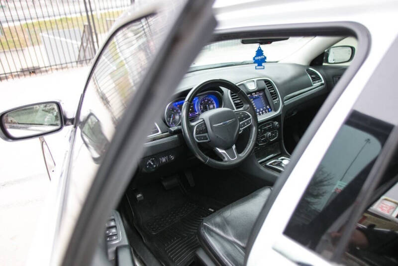 2019 Chrysler 300 Limited