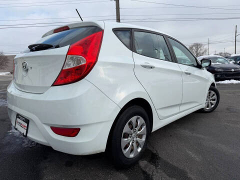 2016 Hyundai Accent SE