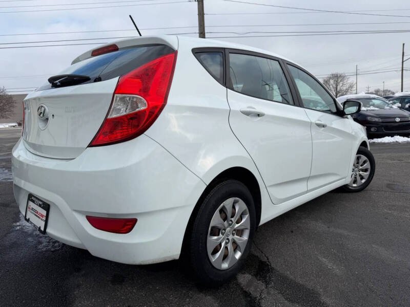 2016 Hyundai Accent SE
