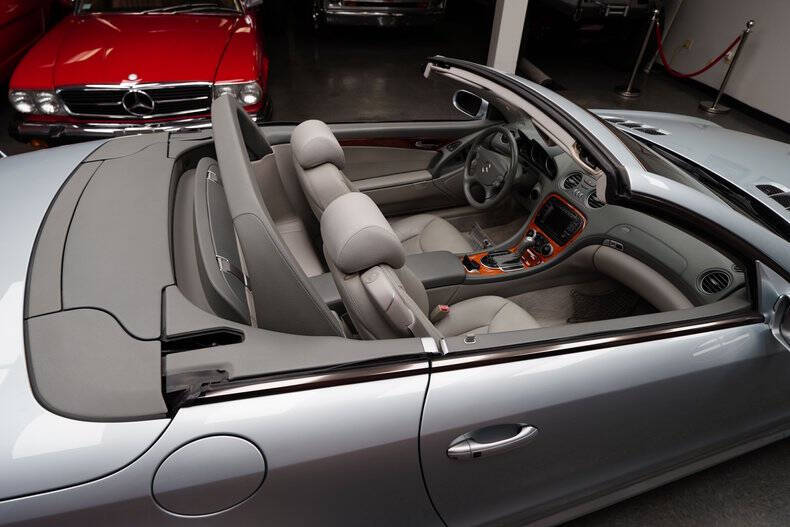 2004 Mercedes-Benz SL-Class SL 500