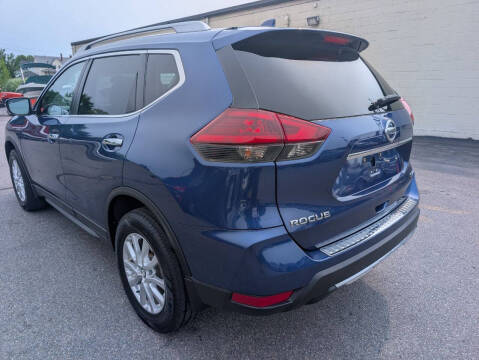 2018 Nissan Rogue SV