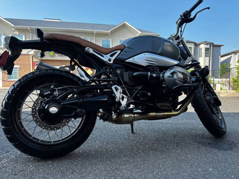 2019 BMW RNINE-T