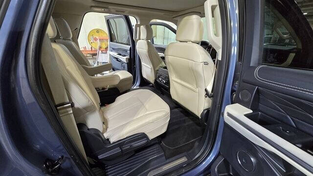 2023 Ford Expedition MAX Platinum