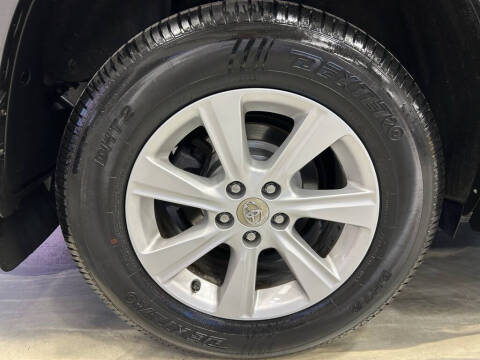 2011 Toyota Highlander SE