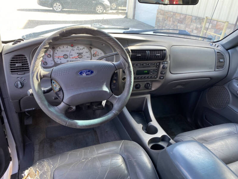 2001 Ford Explorer Sport
