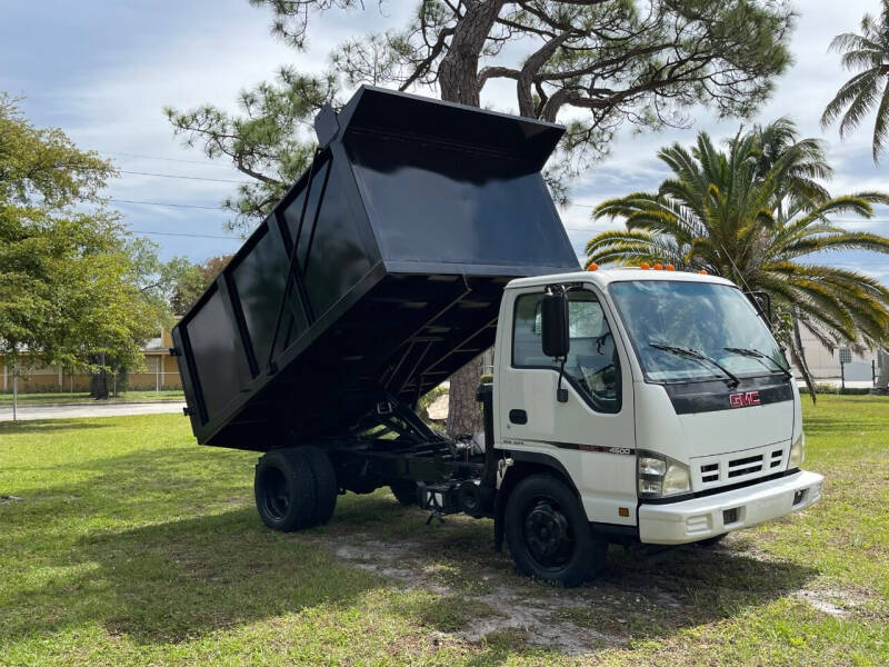 2012 Isuzu NPR HD DUMP TRUCK