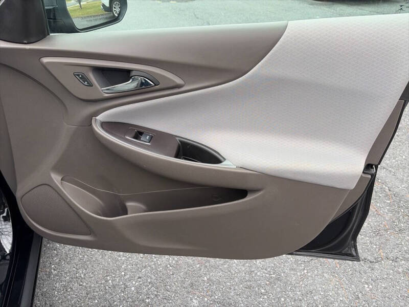 2022 Chevrolet Malibu LS