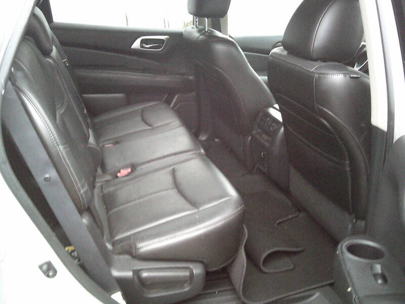 2013 Nissan Pathfinder Platinum