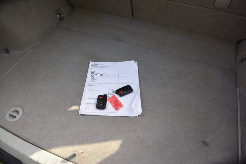 2010 Toyota Prius III