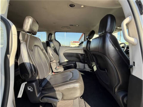 2021 Chrysler Voyager LXi