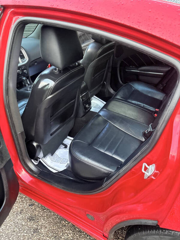 2011 Dodge Charger R/T - Photo 12
