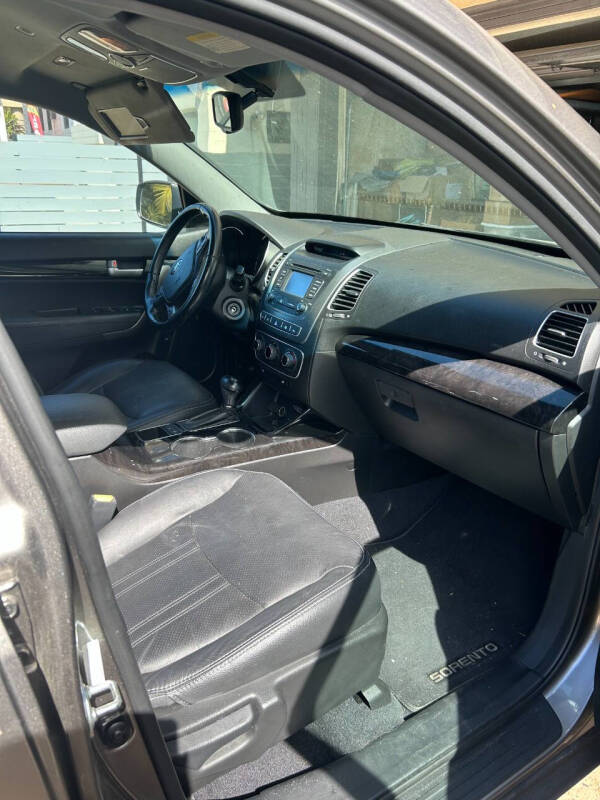 2015 Kia Sorento LX